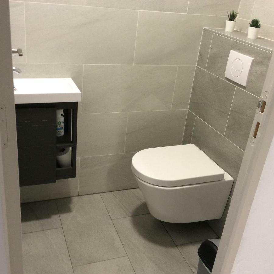 Appartement De Vacances Au 1Er Etage 45M2 อองทีบส์ ภายนอก รูปภาพ